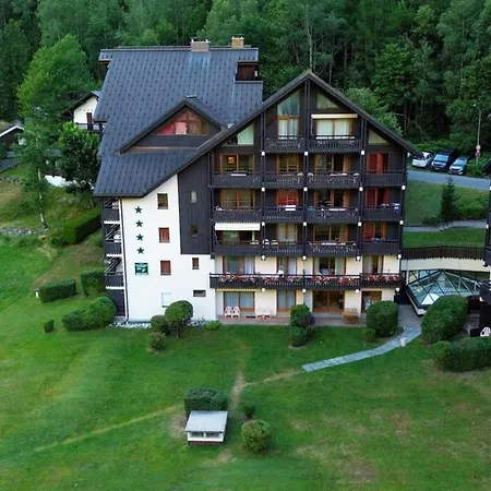 Mummery - T2 Vue Mt-blanc Parking Terrasse Apartamento